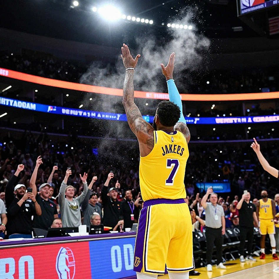 Keene Joins Trabzonspor, Wicks Signs with Holon: The Transfer Chessboard Before the BCL