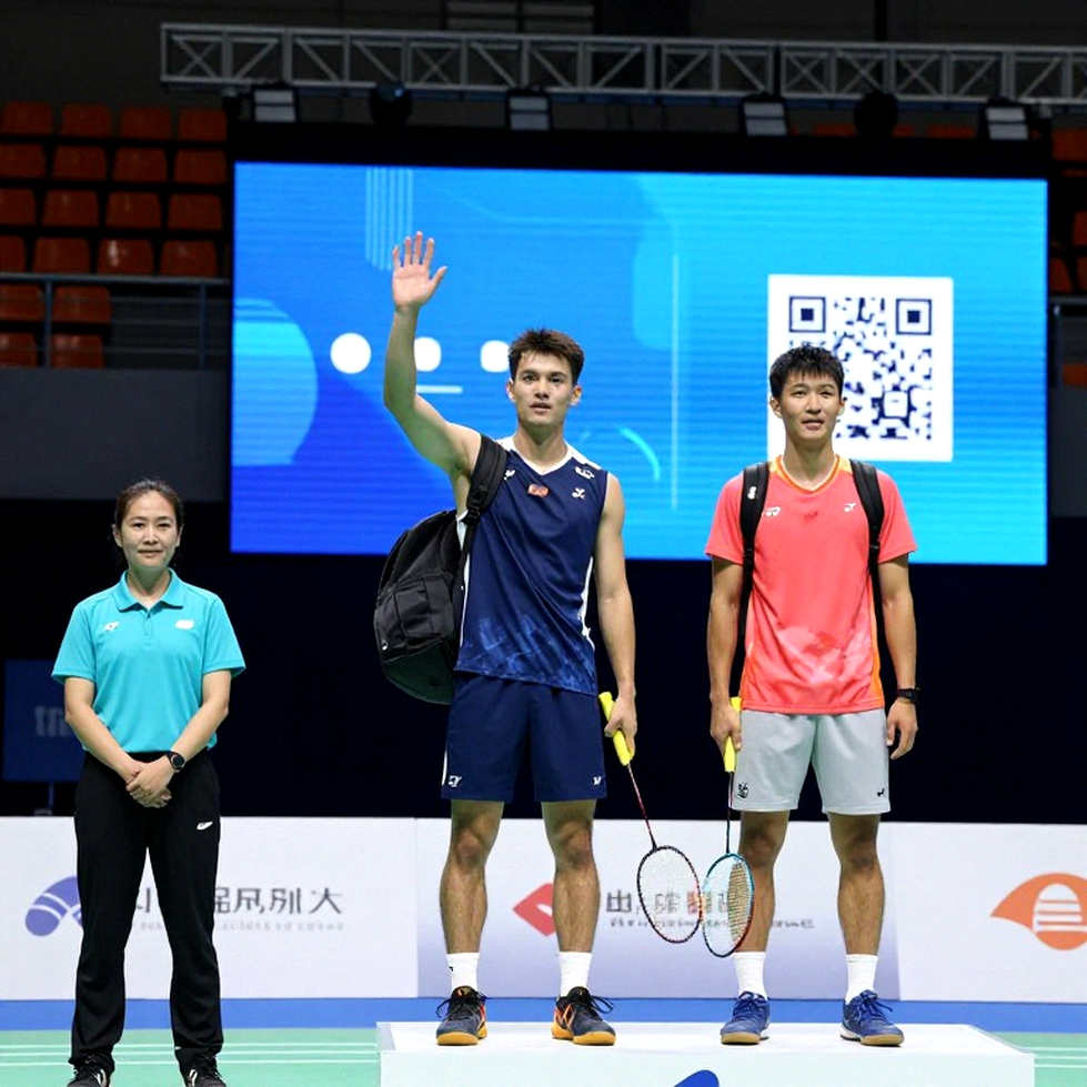 Kumamoto Masters 2026: Li Shifeng dẫn đầu đơn nam Trung Quốc và hình học của một khoảng trống mang tên Shi Yuqi