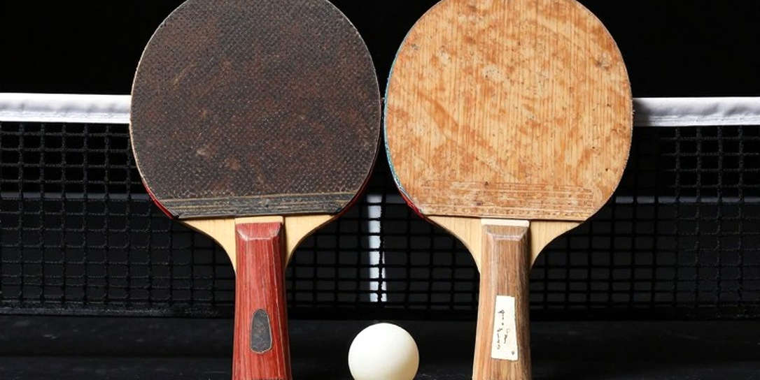 Hồ sơ chấn thương F1 và nghề đọc khoảng trống: Khi bản báo cáo quá sạch sẽ