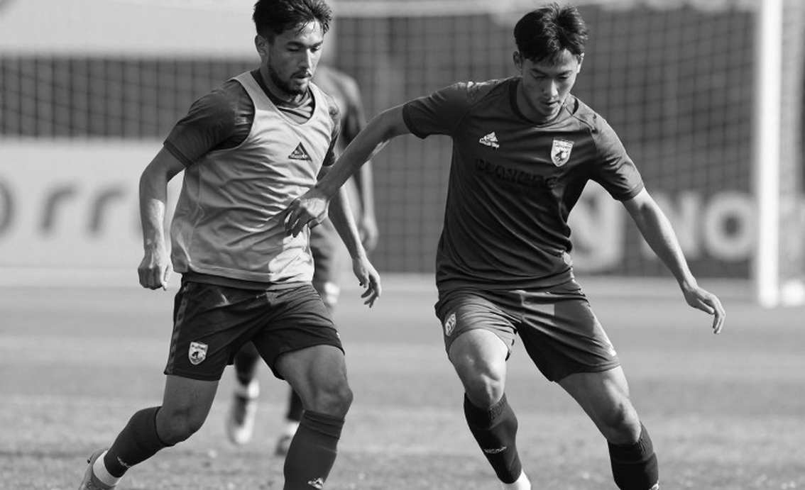 Summer Transfer News: Mostly Noise, With the Truth Buried in Contract Clauses Summer Transfer News: Mostly Noise, With the Truth Buried in Contract Clauses