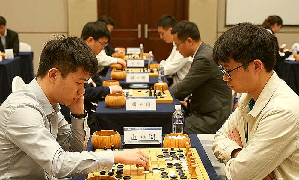 Bốn ván nhanh quyết định ngôi vô địch cờ vua Hoa Kỳ: Wesley So thắng Fabiano Caruana ở loạt phân định